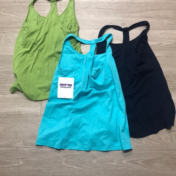 3 Patagonia Tops Built in bra - Picture 6 of 6